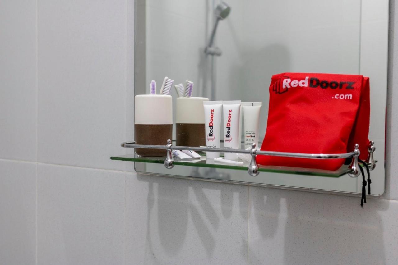 RedDoorz near Pantai Panjang Bengkulu 2 Hotel Luaran gambar